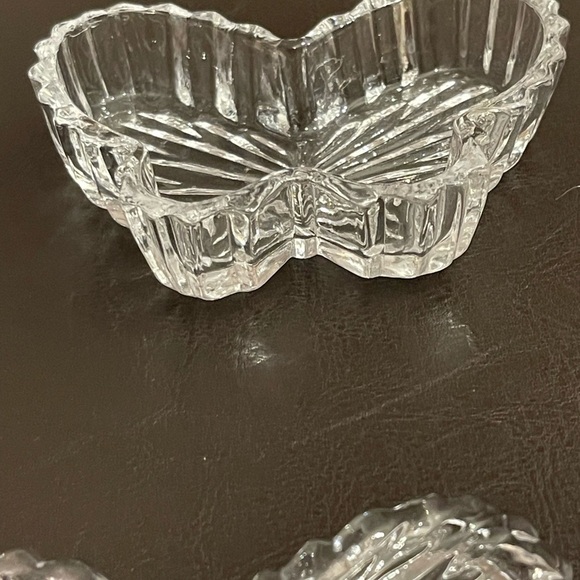 Stunning Butterfly Shaped Cut Crystal Glass Trinket Dish With Lid. EUC - Picture 3 of 8